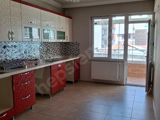 AKÇAABAT YAYLACIK MAHALLESİNDE KİRALIK DAİRE 3+1 DOĞALGAZLI ASA - Görsel 15