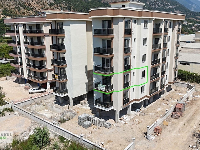 FİNİKE İSKELE MAHALLESİNDE SATILIK 1+1 DAİRE