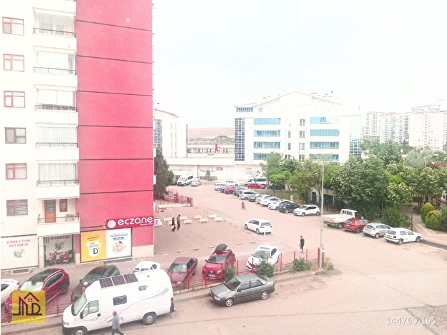 TAŞDEMİRDEN  MERKEZİ KONUMDA, METRO YANINDA ,ARA KAT 3+1 - Görsel 25