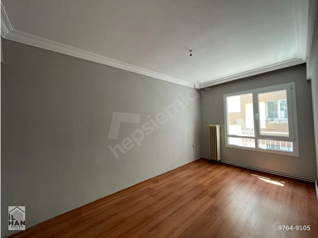 İlhandan Bahçelievlerin En Güzel Sokağında Bakımlı 3+1 Köşe Daire - Görsel 18