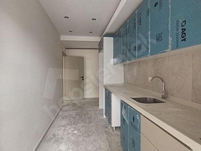 MERKEZDE 4+2 SIFIR DUBLEKS METROBÜSE 2 DK 2 AYRI GİRİŞLİ 180m² - Görsel 10
