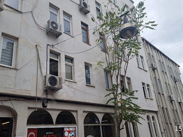 KADIKÖY MERKEZDE SATILIK 25M2 OFİS&BÜRO İŞ HANI İÇERİSİNDE CADDE CEPHELİ - Görsel 3