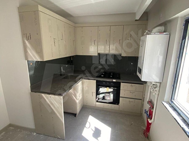 YİGİT EMLAKTAN SIFIR BİNADA YÜKSEK GİRİŞ 2+1 DAİRE AMERİKAN MUTFAKLI GÜNEY CEPHE ASANSÖRLÜ - Görsel 15