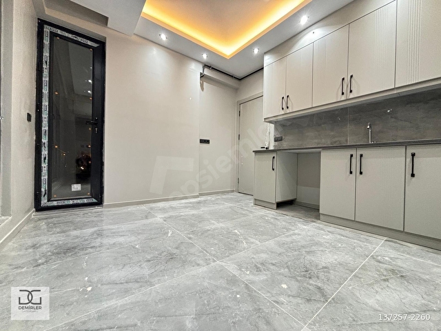 DEMİRLERDEN YEŞİL ALAN CEPHELİ 3.KAT FIRSAT DAİRE - Görsel 3