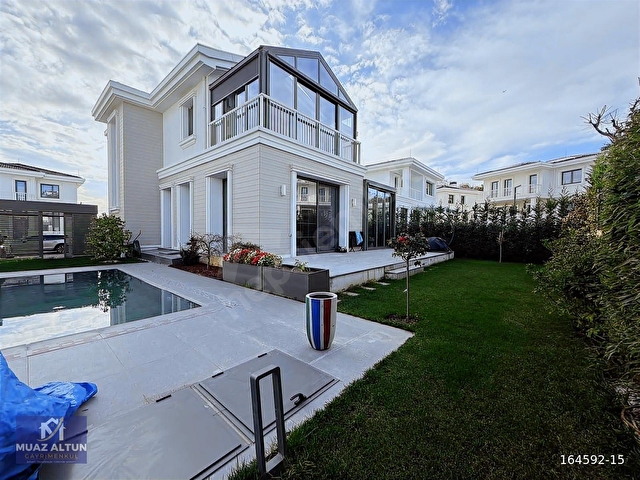 Muaz ALTUNdan Çınarköy Evlerinde Satılık Özel Dizayn Villa - Görsel 3