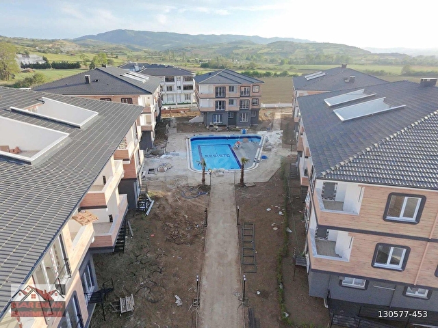 KUMBAĞ DA AQUPARKLI SİTE İÇERİSİNDE BAHÇELİ 1+1 SATILIK DAİRE - Görsel 12