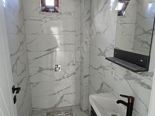 MABELDEN MERKEZİ KONUMLU SATILIK LÜKS 2+1 DAİRE - Görsel 18