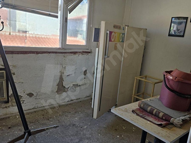 Egestate Gayrimenkulden Kemeraltında Eşyalı Kiralık Ofis - Görsel 7