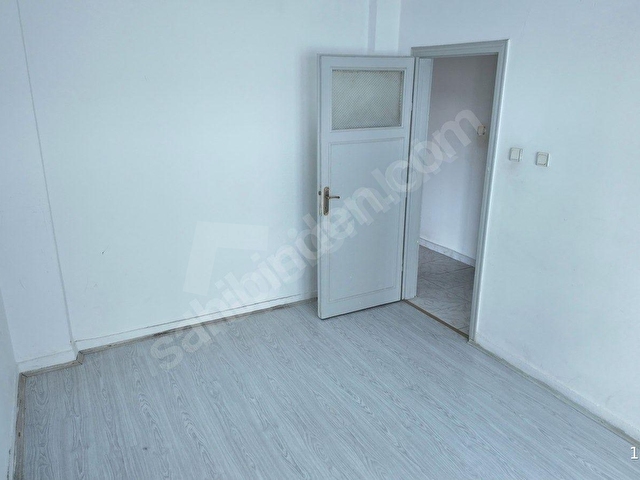 BARDACIK SOKAK ESAT ARKASI ARA KAT 3+1 ÖNÜ AÇIK GENİŞ OTOPARKLI - Görsel 18
