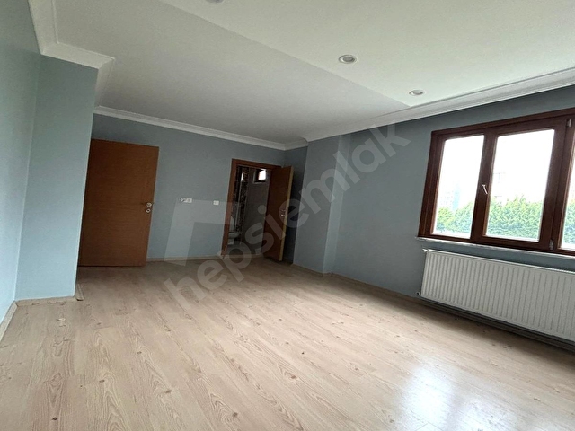 BATI YAPIDAN BEYLİKDÜZÜNDE EBEVEYN BANYOLU COK GENİŞ 3+1 KİRALIK - Görsel 17