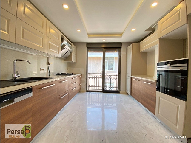PERSAdan YEŞİLKÖY SAHİLE ÇARŞIYA YAKIN YENİ 3+2 250m2 LÜKS DUBLEKS - Görsel 9