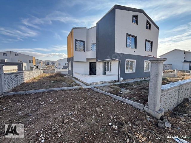 AC GAYRİMENKULDEN FIRSAT FULL YAPILI VİLLA