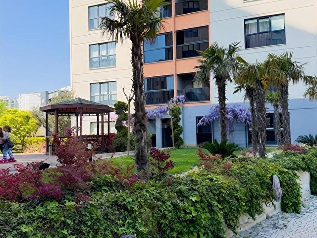 YAKACIK ROYAL GARDEN SİTESİNDE 3+1 SATILIK DAİRE - Görsel 3
