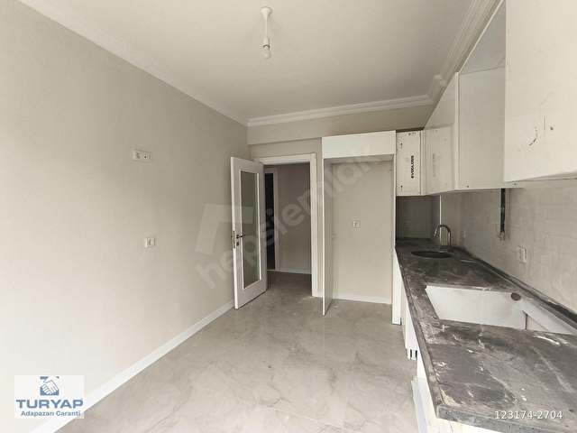 TURYAPTAN SAPANCA ÜNLÜCE HAVUZLU SİTEDE AYRI MUTFAKLI 3+1 DAİRE - Görsel 25