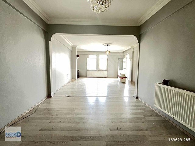 ÖZGÜRCE GYDDEN MH İSTASYON CD ÜZERİNDE FIRSAT 3+1 ARAKAT DAİRE - Görsel 3