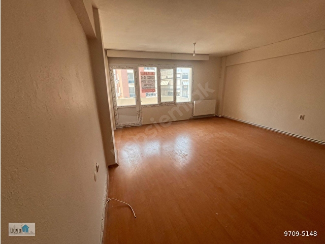 Bahçelievlerde Ali Rıza Avni Bulvarına Yakın 3+1 100 m2 Köşe Doğalgazlı Bakımlı Kiralık Daire - Görsel 23