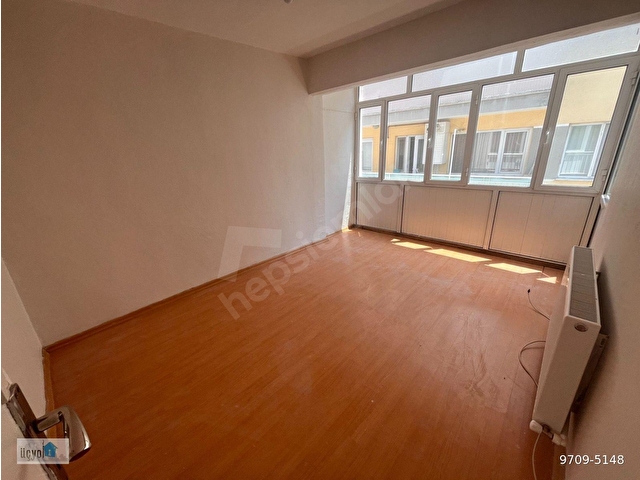 Bahçelievlerde Ali Rıza Avni Bulvarına Yakın 3+1 100 m2 Köşe Doğalgazlı Bakımlı Kiralık Daire - Görsel 8