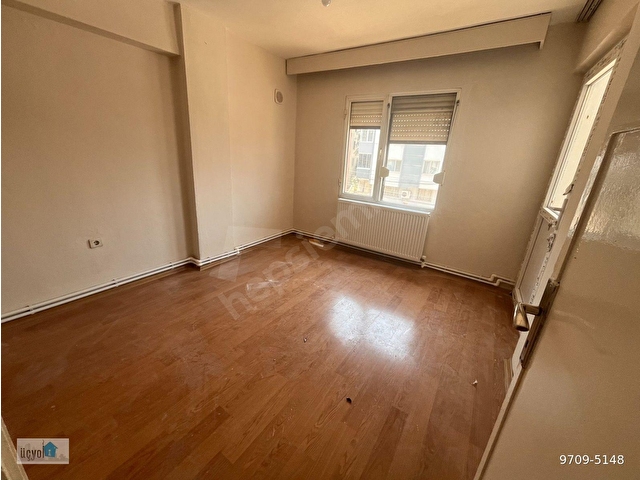 Bahçelievlerde Ali Rıza Avni Bulvarına Yakın 3+1 100 m2 Köşe Doğalgazlı Bakımlı Kiralık Daire - Görsel 15
