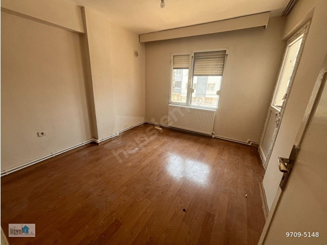 Bahçelievlerde Ali Rıza Avni Bulvarına Yakın 3+1 100 m2 Köşe Doğalgazlı Bakımlı Kiralık Daire - Görsel 14