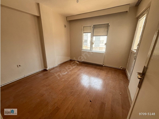 Bahçelievlerde Ali Rıza Avni Bulvarına Yakın 3+1 100 m2 Köşe Doğalgazlı Bakımlı Kiralık Daire - Görsel 16