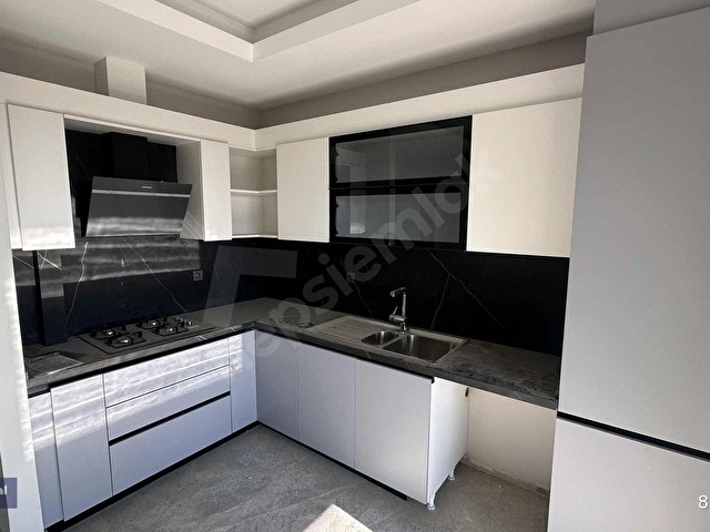 BİR BAHÇE BAŞAKŞEHİRDE KİRALIK 4+1 ÇİFT CEPHE DAİRE HEMEN TAŞIN - Görsel 4