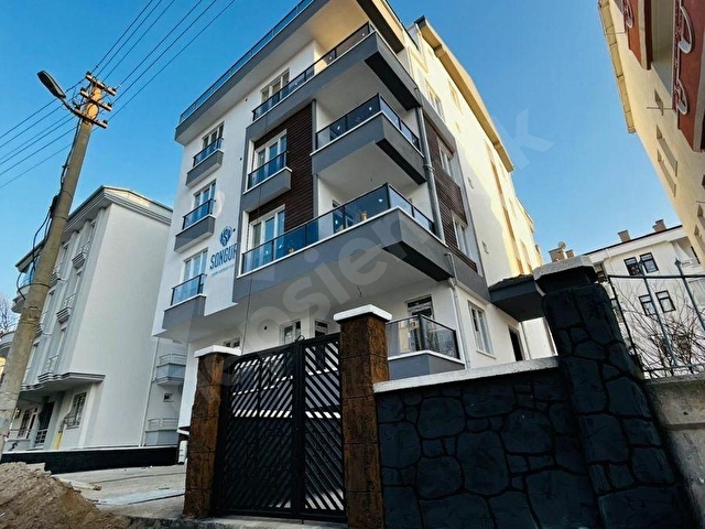 Merkez Meydan Satılık