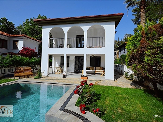 GÖCEK MERKEZDE MÜSTAKİL BAHÇE VE HAVUZLU 4+1 YAZLIK VİLLA - Görsel 4