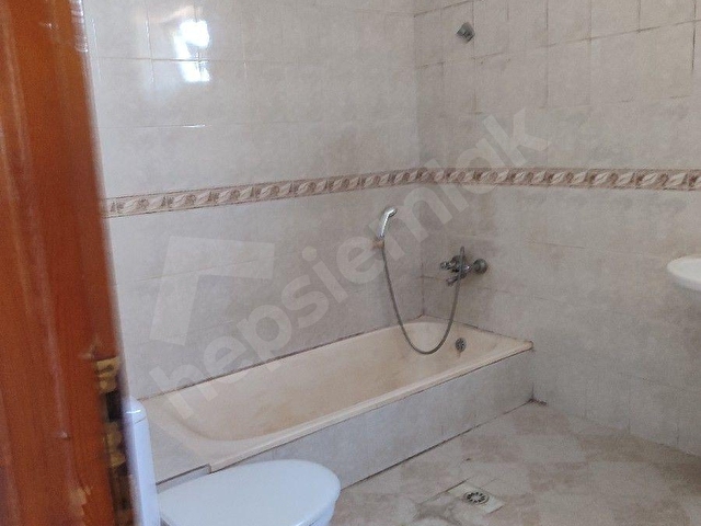 KOMPLE SATILIK BİTİŞİK İKİ BİNA - Görsel 12