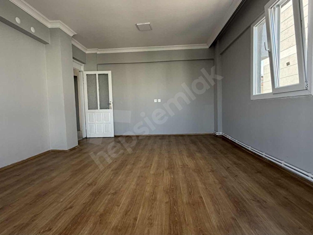 ATAŞEHİR MERKEZDE 3+1 OFİS-HOME OFİS KULLANIMA UYGUN DAİRE - Görsel 5