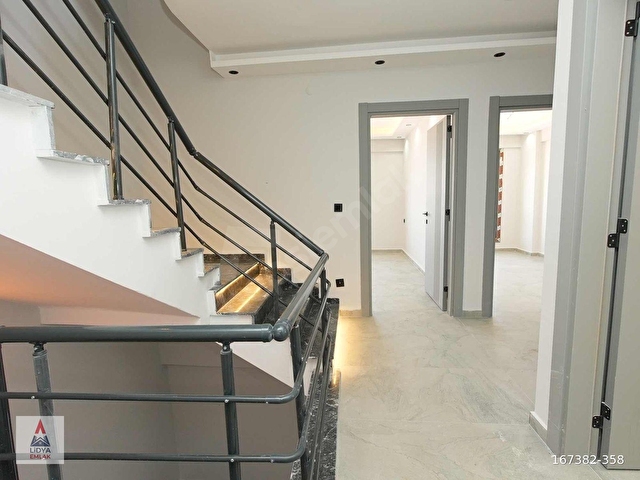Panoramik Şehir Manzaralı Lüks 5+1 Tripleks Villamız - Görsel 7