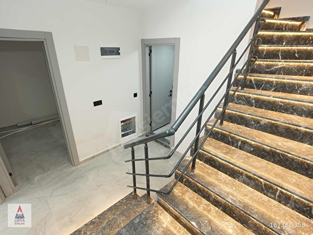 Panoramik Şehir Manzaralı Lüks 5+1 Tripleks Villamız - Görsel 25