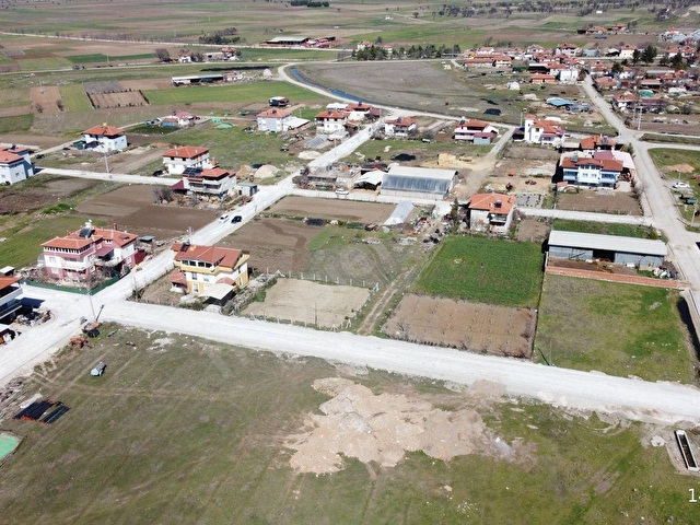 YASSIHÖYÜK MAHALLESİNDE YAN YANA SATILIK İKİ ADET ARSA - Görsel 22