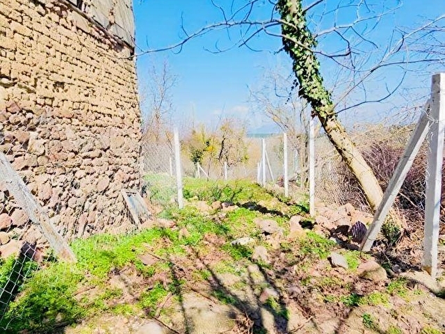 BİLECİK SÖĞÜT DEREBOYU KÖYÜNDE SATILIK 308 M2 ARSA - Görsel 3