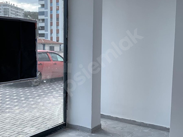 Köşebaşında muhteşem konumda - Görsel 9