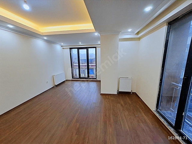 HALKALI MERKEZDE MÜKEMMEL KONUMLU SATILIK 2+1 DAİRE - Görsel 8