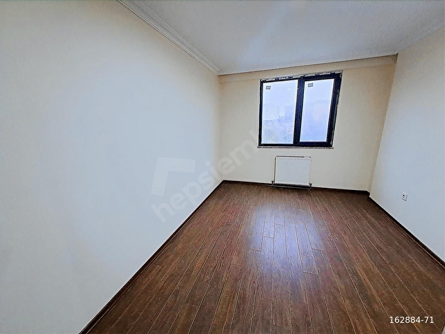 HALKALI MERKEZDE MÜKEMMEL KONUMLU SATILIK 2+1 DAİRE - Görsel 3