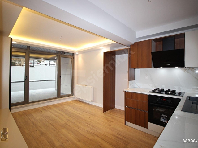 PREMIUMDAN  12  METRE KARE TERAS KULLANIMLI 1+1 LÜKS DAİRE