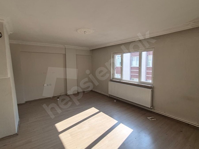 TEVFİKİYE MAH. 2+1 KAPALI MUTFAK 90m2 KİRALIK FERAH DAİRE - Görsel 3