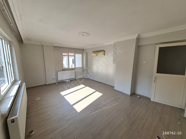 TEVFİKİYE MAH. 2+1 KAPALI MUTFAK 90m2 KİRALIK FERAH DAİRE