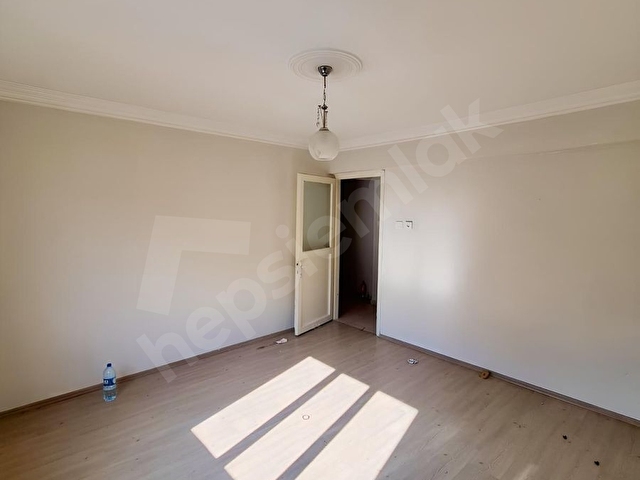 TEVFİKİYE MAH. 2+1 KAPALI MUTFAK 90m2 KİRALIK FERAH DAİRE - Görsel 5