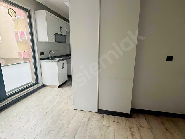 FIRSAT ! BULGURLU METROYA YAKIN 3+1 120 M2 İSKANLI DAİR - Görsel 23