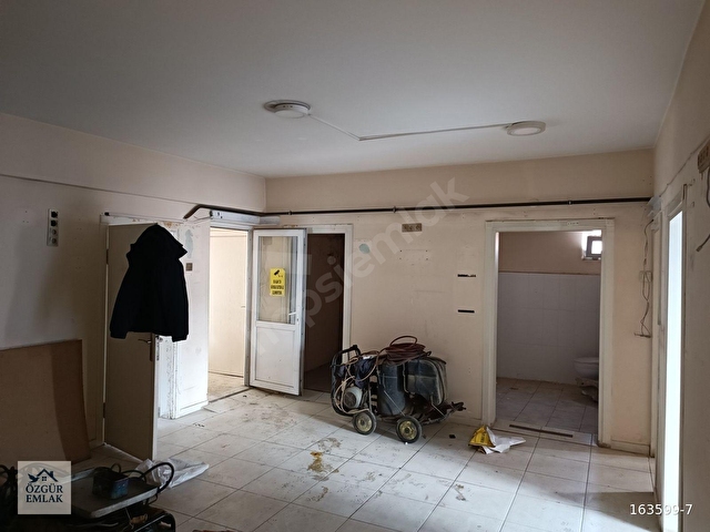 ÖZGÜR EMLAKTAN ANA CADDE ÜZERİNDE, TABELA DEĞERİ YÜKSEK KİRALIK - Görsel 10