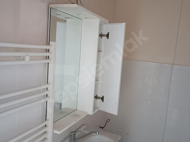 ÖZGÜR EMLAKTAN ANA CADDE ÜZERİNDE, TABELA DEĞERİ YÜKSEK KİRALIK - Görsel 25