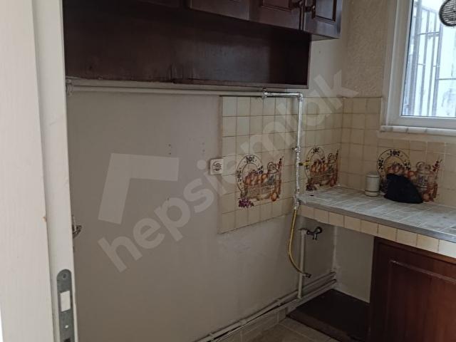 ZEYNEP KAMİL DE 2+1 YARI ZEMİN 27000 TL - Görsel 19