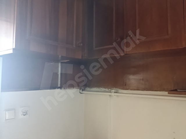 ZEYNEP KAMİL DE 2+1 YARI ZEMİN 27000 TL - Görsel 20