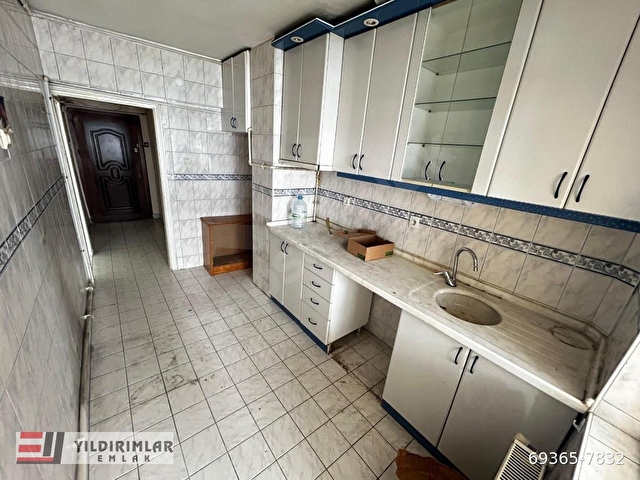 SİNCAN PLEVNE MAH 3+1 KATTA CADDE ÜZERİNDE KELEPİR SATILIK DAİRE