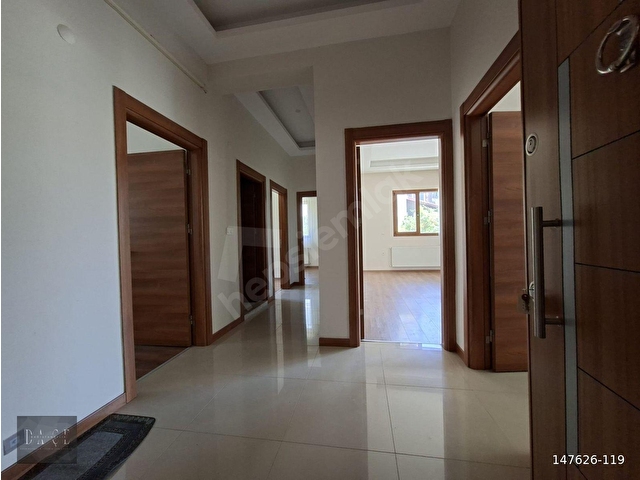 Çolak İbrahim Bey Mahallesinde Geniş ve Ferah 3+1 Kapalı Mutfaklı Kiralık Daire - Görsel 11