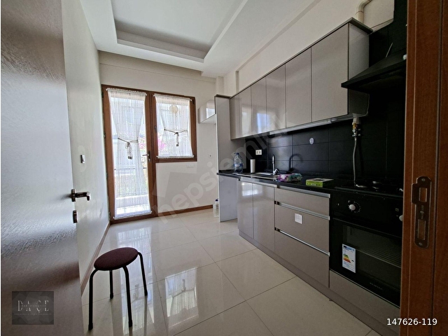 Çolak İbrahim Bey Mahallesinde Geniş ve Ferah 3+1 Kapalı Mutfaklı Kiralık Daire - Görsel 19