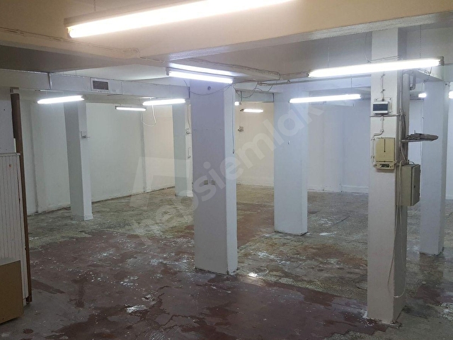 Güngören Haznedar Mah 220m2 Kiracılı Satılık Bodrum Dükkan