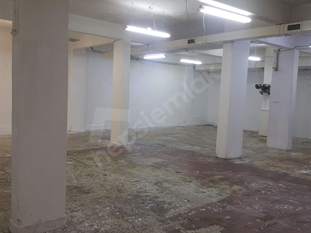 Güngören Haznedar Mah 220m2 Kiracılı Satılık Bodrum Dükkan - Görsel 12